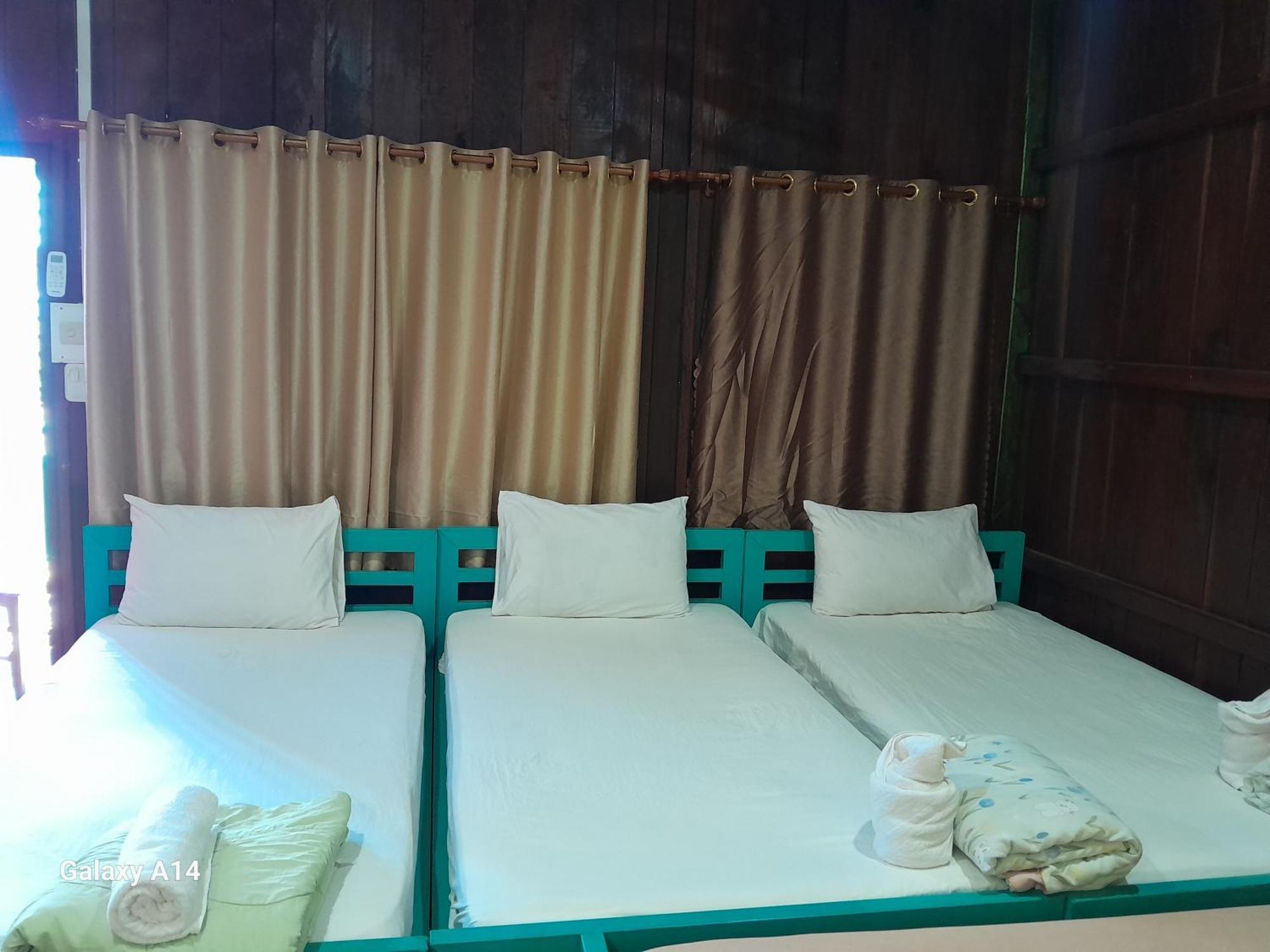 Sompong Sunset View Guest House Ban Dondét Quarto foto